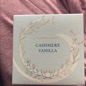 Cashmere Vanilla Scented Sachet